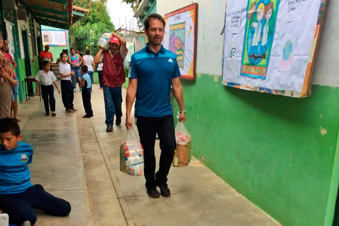 Juan Perozo lideró entrega de más de 8 mil bolsas CLAP en parroquia Independencia