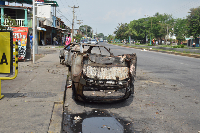 Daños materiales dejó vandalismo durante «El Plantón» en Carabobo (+fotos)