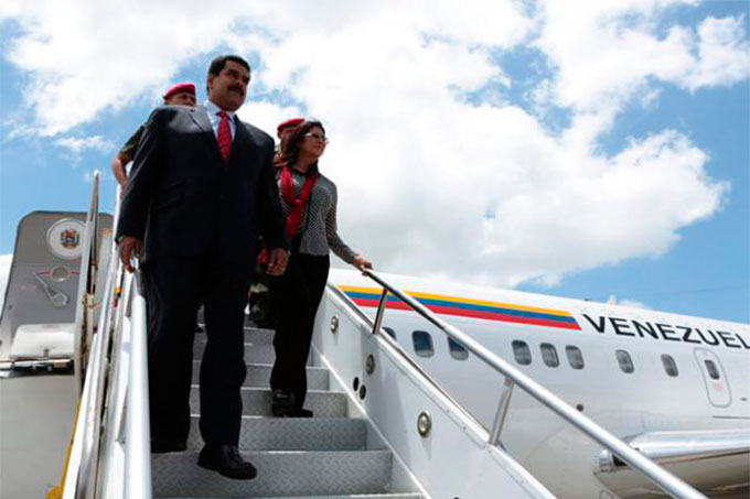 Maduro arribó este miércoles a San Vicente para reunión de OECO