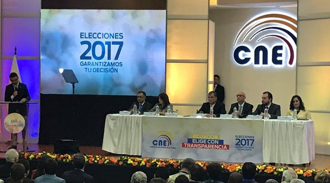 CNE de Ecuador inauguró segunda vuelta para las presidenciales