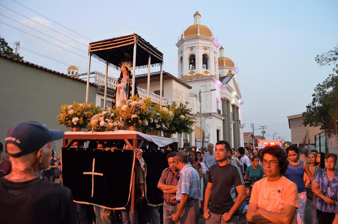 Feligreses guacareños conmemoraron con fe y esperanza Viernes de Concilio