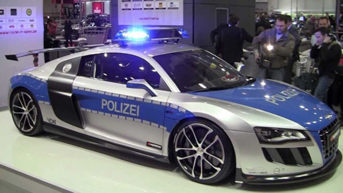En fotos: estos son los vehículos de la policía más potentes del mundo
