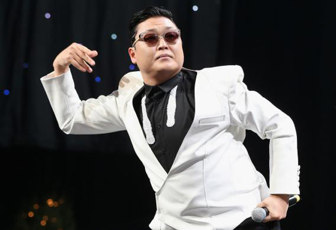“Gangnam Style” Psy presentó nuevo disco titulado 4X2=8