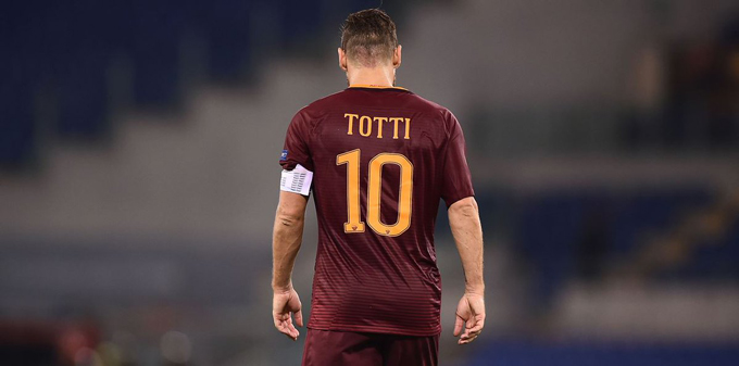 ¡Colgará los botines! Totti anunció su retiro del fútbol