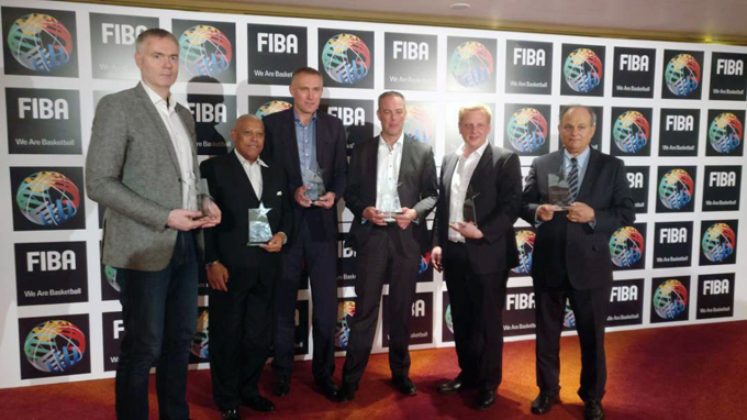 FVB recibe Certificado de Honor al progreso por la FIBA