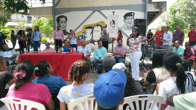 Cátedra Fabricio Ojeda debatió sobre la ANC con habitantes de Diego Ibarra