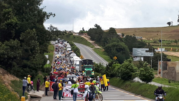 Profesores tomaron las calles de las ciudades principales en Colombia