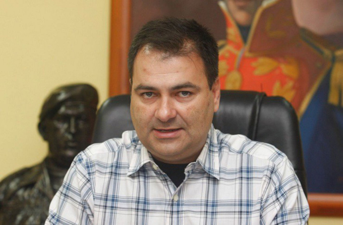 Designan a Luis López Chejade como nuevo Ministro de Salud