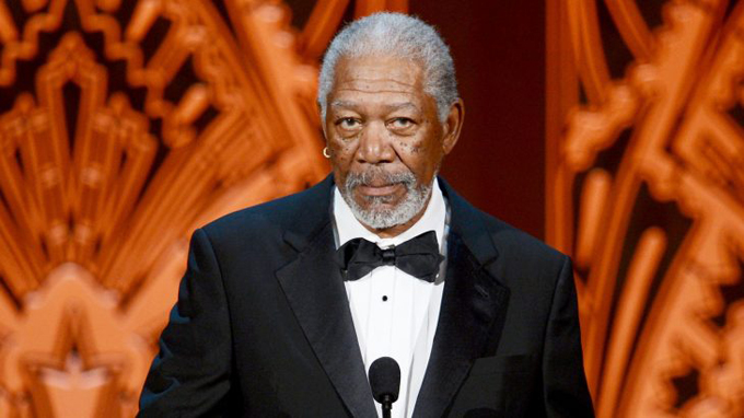 ¡OMG! Entérate a qué presidente entrevistó Morgan Freeman (+fotos)