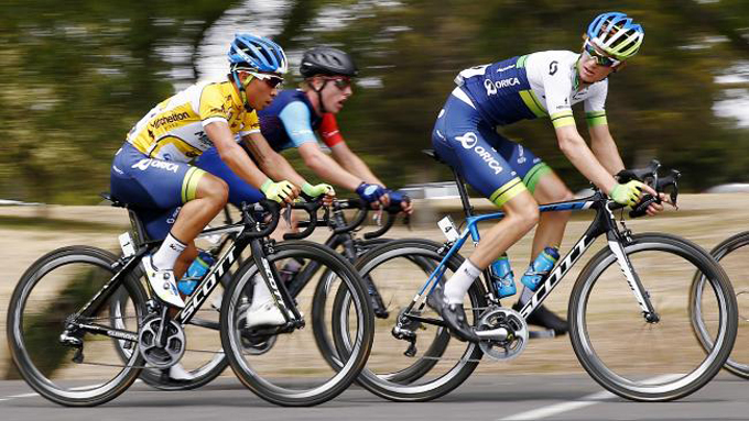 Ciclista Caleb Ewan ganó 7ª etapa del Giro de Italia