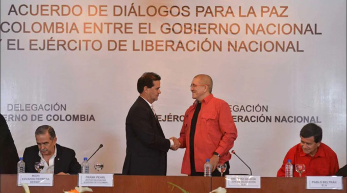 Gobierno de Colombia y ELN retoman diálogo de paz  en Quito