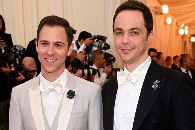 ¡OMG! Sheldon de «The Big Bang Theory» se casó con su novio