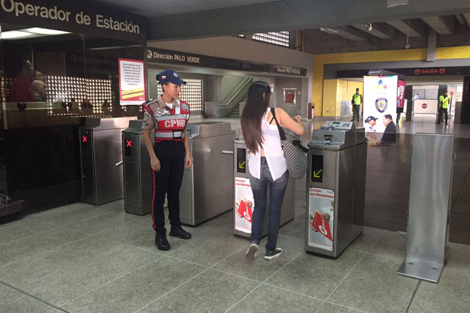 Metro de Caracas se encuentra 100% operativo este jueves