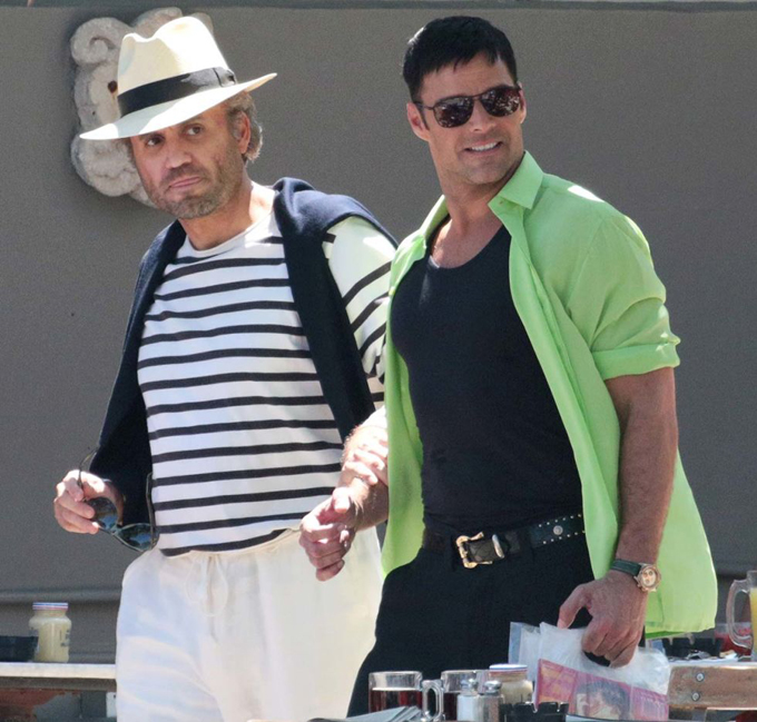 Expareja de Versace criticó actuación de Ricky Martin: mira lo que dijo