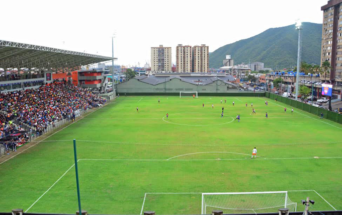 Estadio de fútbol la Bombonerita