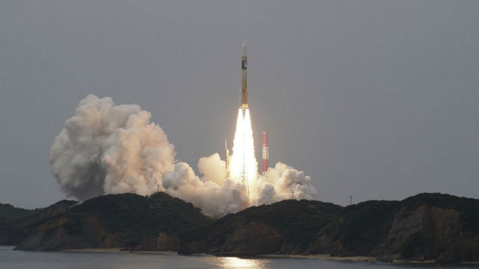 ¡Espectacular! India logra lanzar «megacohete» al espacio