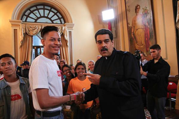 Presidente Nicolás Maduro lanzó plan «Chamba Juvenil»