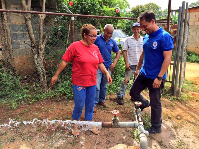 Juan Perozo supervisó activación de pozo en comunidad Laguna de Piedra de Independencia