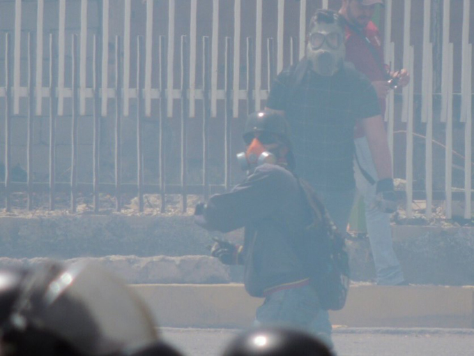 Encapuchados atacaron a funcionarios de PoliCarabobo (+fotos)