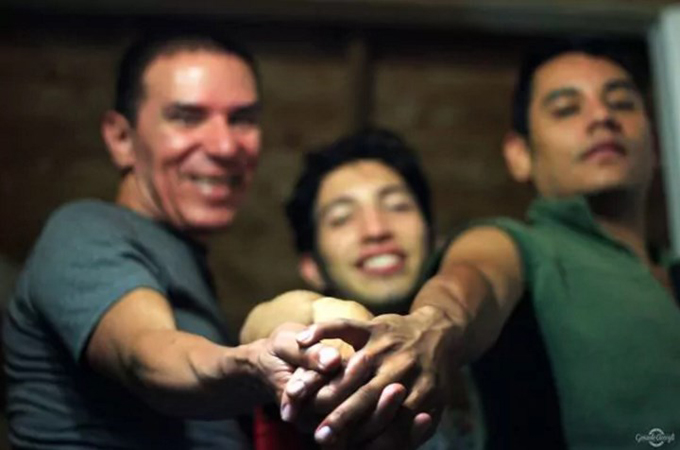 ¡Polémica! Estos 3 hombres se casaron legalmente en Colombia