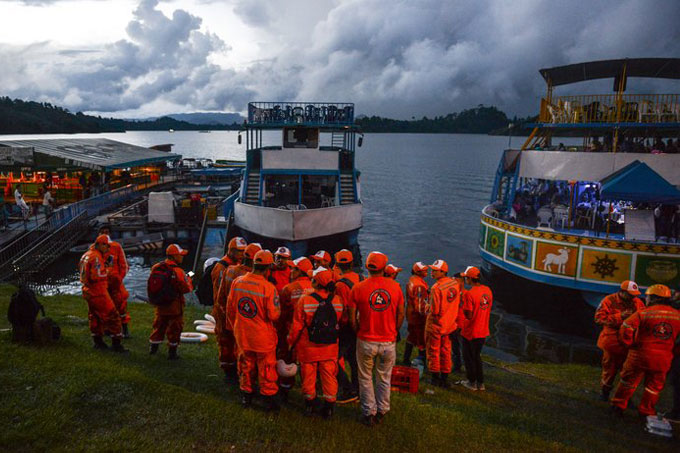 Mueren nueve turistas en Colombia tras naufragio en una represa (+fotos)