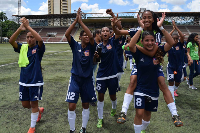 Femeninas del Carabobo FC golearon en casa a las del Zamora FC