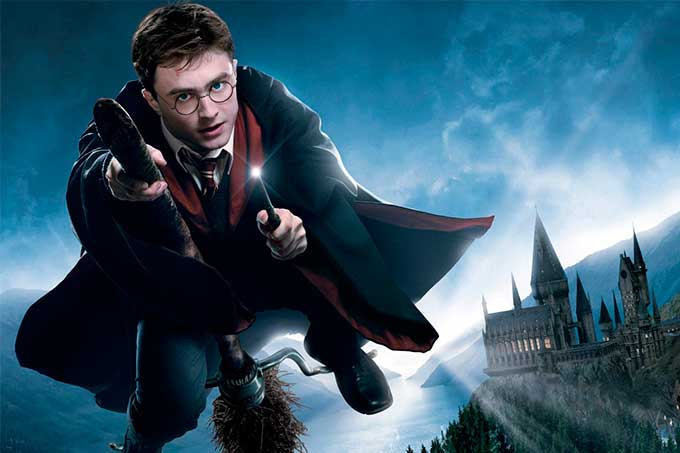 ¡OMG! J. K. Rowling confiesa que existió otro Harry Potter