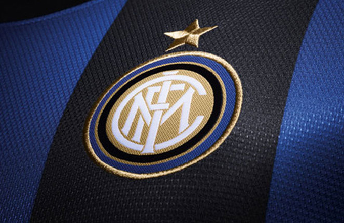 Inter de Milán presentó nueva camiseta para la venidera temporada