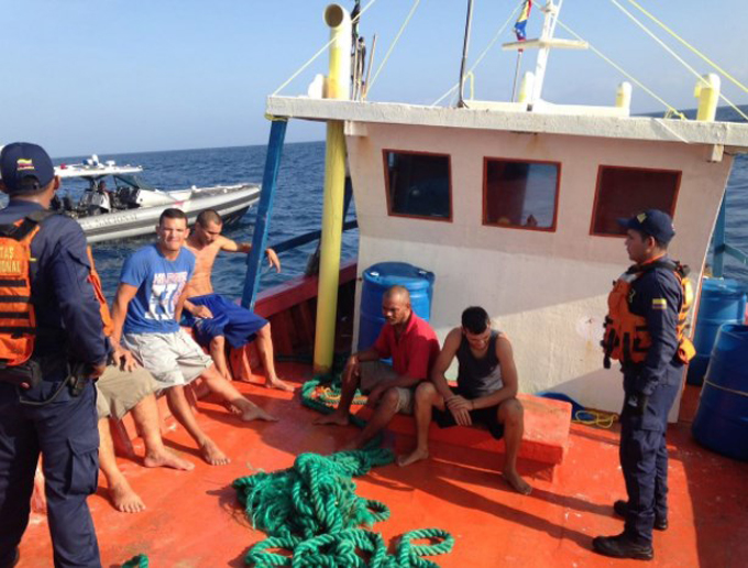 Pescadores venezolanos fueron rescatados tras estar una semana a la deriva