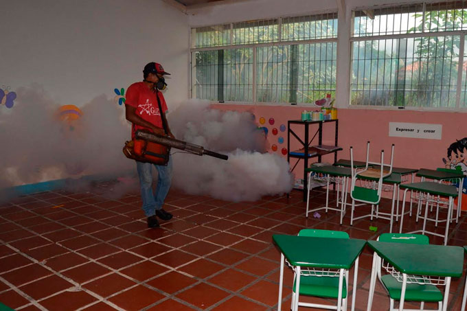 Impulsan salud preventiva con jornadas de fumigación en Guacara