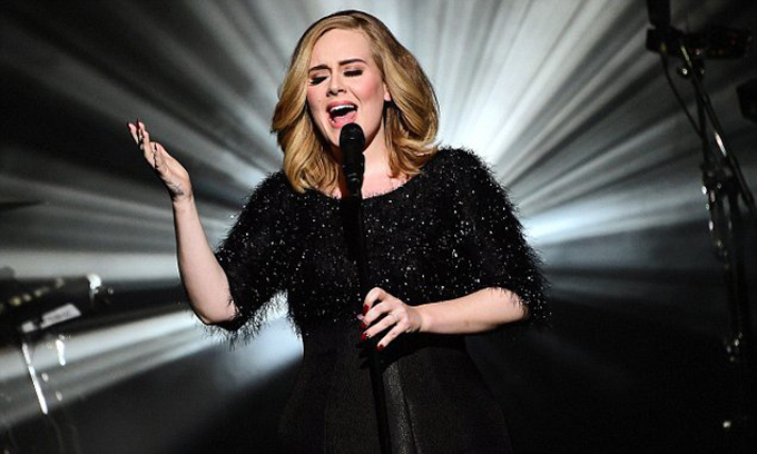 ¿Sin voz? Adele suspendió próximos conciertos por problemas con sus cuerdas vocales