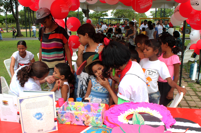 Niños y niñas de Carabobo festejaron con cultura y recreación su día