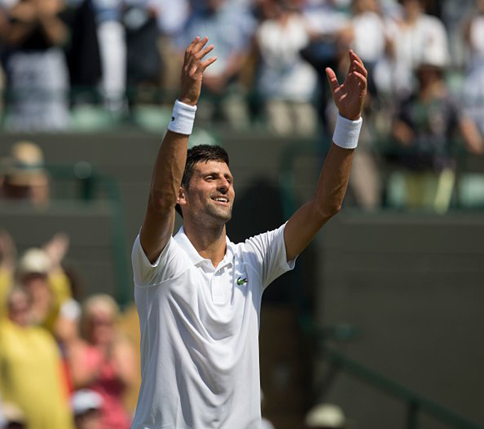 Novak Djokovic superó a Gulbis y alcanzó los octavos de Wimbledon