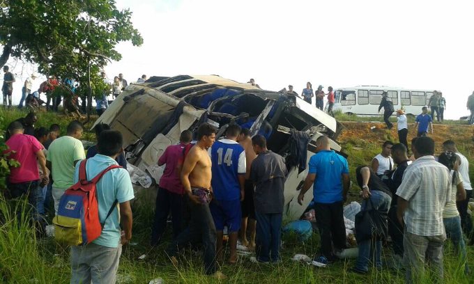 Accidente en el estado Bolívar dejó cuatro personas fallecidas