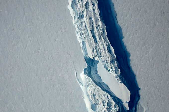 ¡El más grande de la historia! Se desprendió iceberg de la Antártida