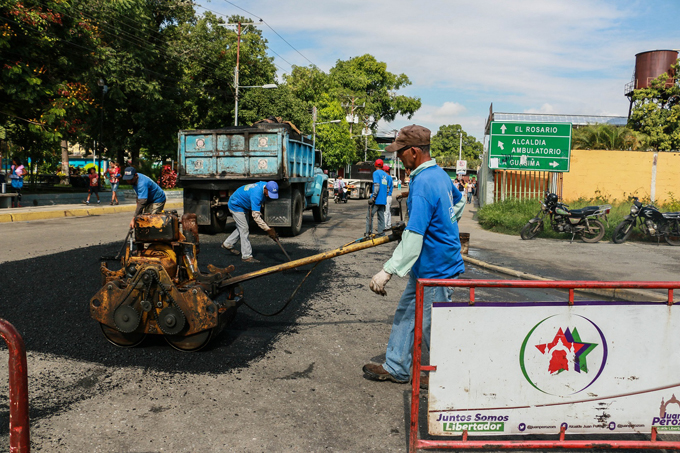 Alcaldía ejecutó jornada de rehabilitación vial en casco central de Tocuyito