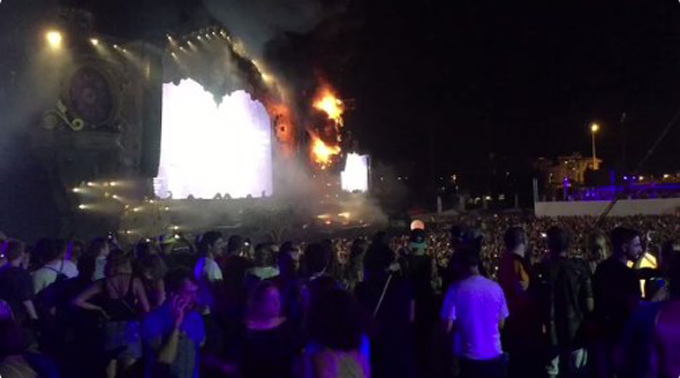 Barcelona: evacúan festival Tomorrowland tras incendio en el escenario