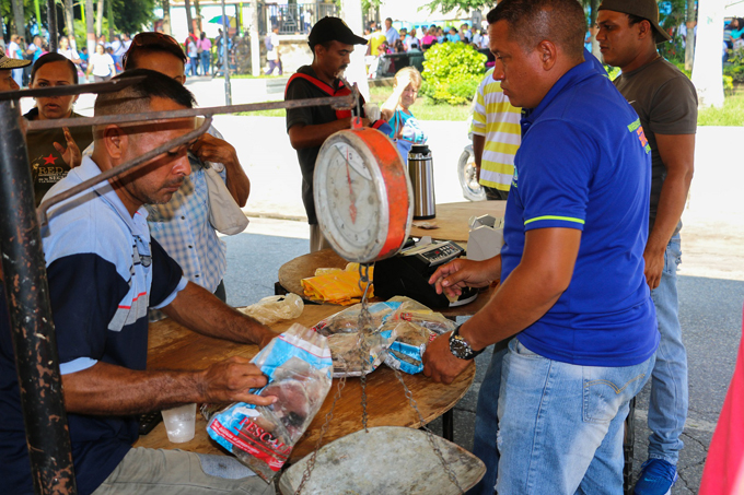 Libertadorenses se beneficiaron con jornada de venta de atún