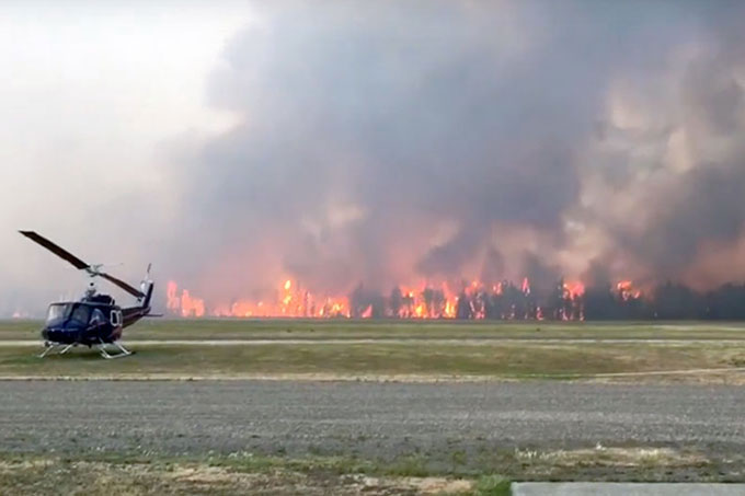 Crisis en Canadá por incendios forestales: hay más de 36 mil evacuados