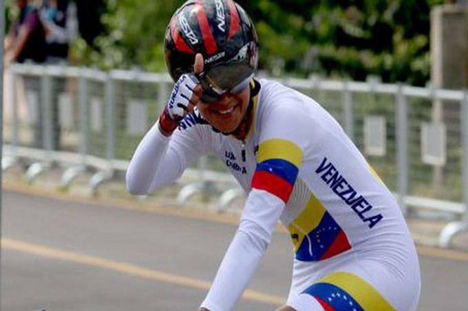 ¡Orgullo venezolano! Ciclista Ludy Correa ganó medalla de plata en Turquía