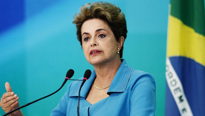 Dilma Rousseff criticó aumento de gasolina oficializado por Temer