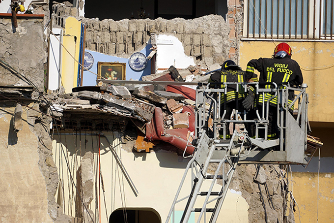 ¡Trágico! Dos familias quedaron sepultadas en Italia
