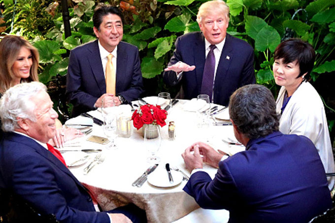 ¡Insólito! Esto hizo la Primera Dama de Japón para no hablar con Trump