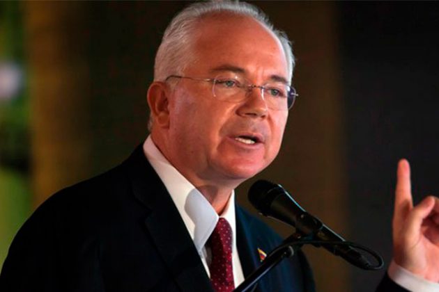 Embajador Ramírez: Estados Unidos busca que Venezuela caiga en default