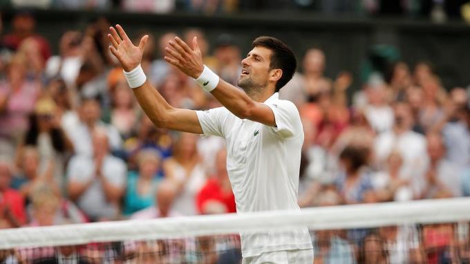 Novak Djokovic accedió a los cuartos de final de Wimbledon