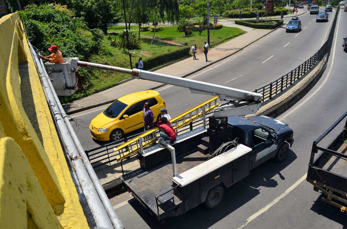 Rehabilitado alumbrado público en puente Negro Primero de Guacara