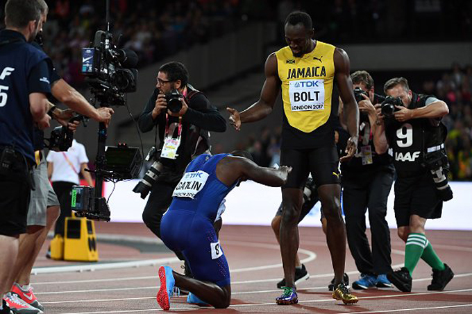 Gatlin le robó la despedida feliz a Usain Bolt