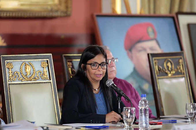 Delcy Rodríguez desmiente que se haya disuelto la Asamblea Nacional