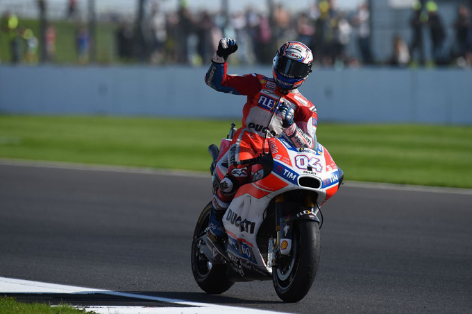 Dovizioso ganó el GP Inglaterra su segundo triunfo al hilo en la MotoGP