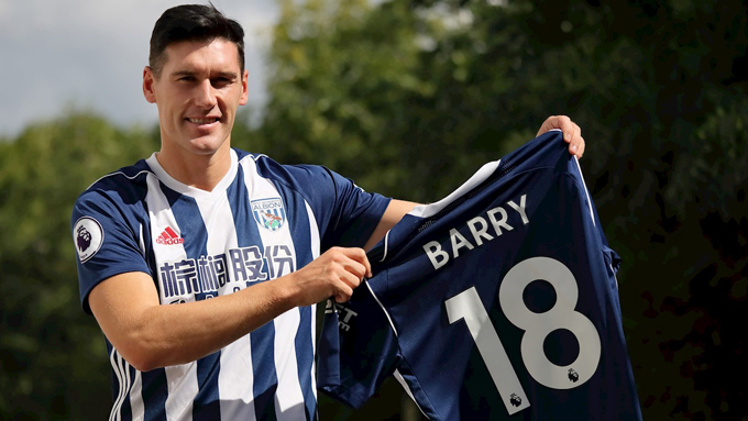 Gareth Barry se incorporó al West Bromwich por una temporada